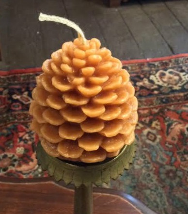 Maple Scented Pine Cone Candle