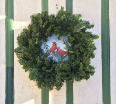Cardinal Wreath Tin