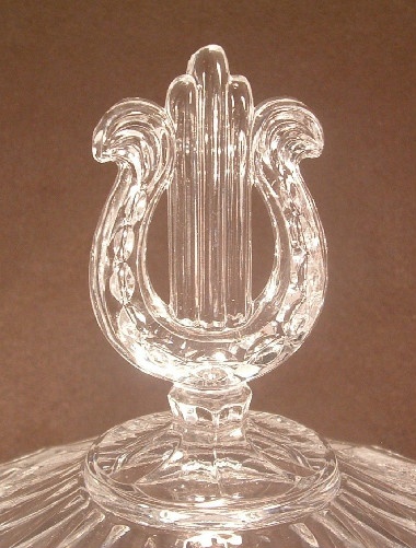Elegant Leaded Glass - Frosted Daisy Pattern - Candy Dish with Lyre Finial - Image 4