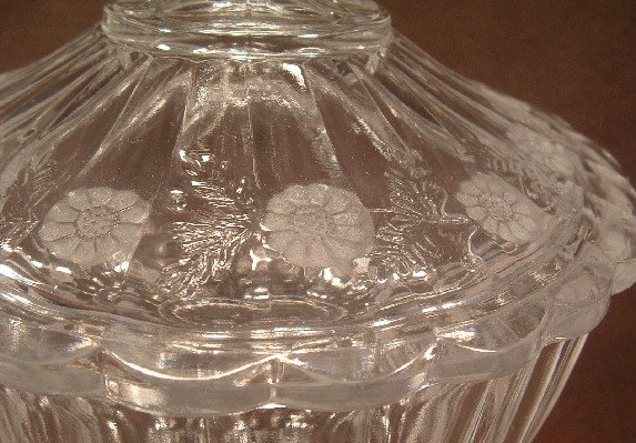 Elegant Leaded Glass - Frosted Daisy Pattern - Candy Dish with Lyre Finial