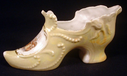 German Porcelain Pale Green Yellow Luster Ladies' Slipper / Shoe - ca. 1920