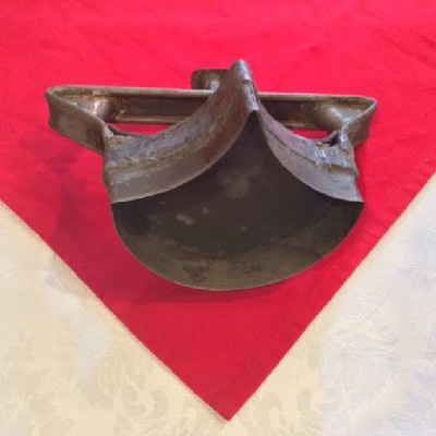 c. 1890-1910 Metal Industrial Bakery and/or Ice Cream Plunger Cutter