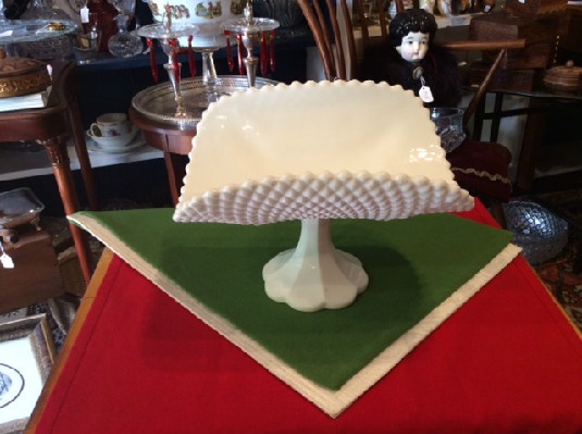 Magnificent - Vintage - White Milk Glass - Diamond Pattern Banana Boat