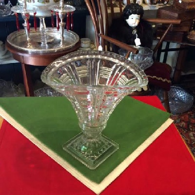 Early American Pattern Glass - Fan Vase
