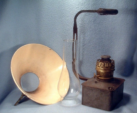 RARE - Plume & Atwood Kerosene Lamp - Square Tin Font - Center Draft Burner - Adjustable Shade - Vintage 1880's - Image 15