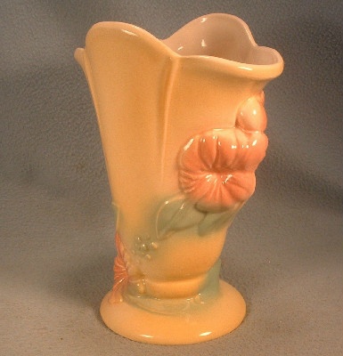 Hull Art Pottery - Sun-Glo Flamingo Vase - #85 - Vintage - 1949