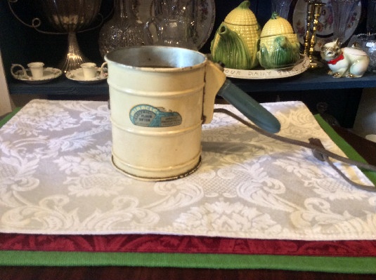 Miracle Electric Flour Sifter - Vintage 1930s - Motor Still Runs